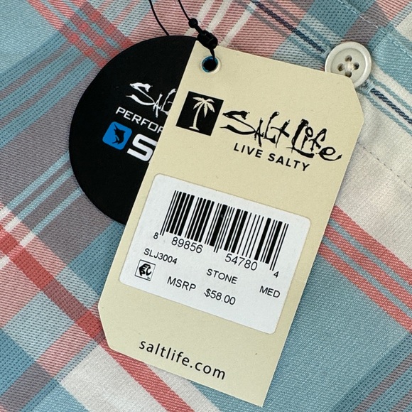 Salt Life Women’s plaid button down - Picture 5 of 5